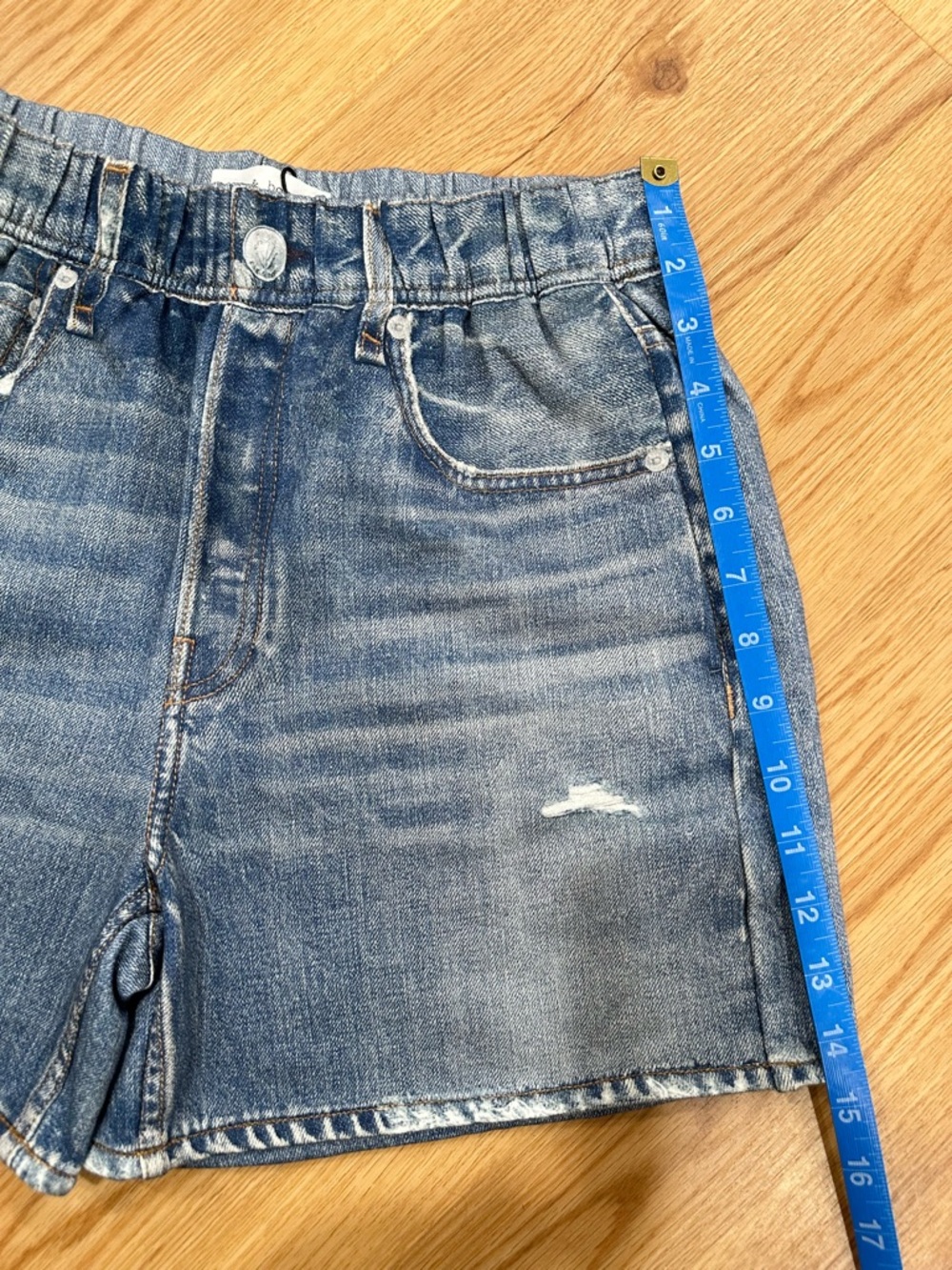 NWT Rag & Bone Miramar Denim Walking Shorts Brooke Size Small - Picture 9 of 9